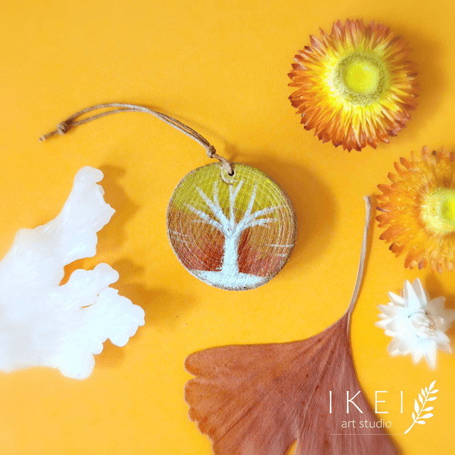 Tree charm Orange