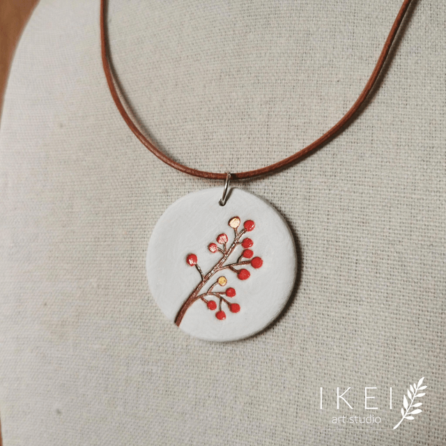 Red berries pendant