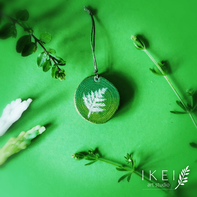 Nature charm Fern