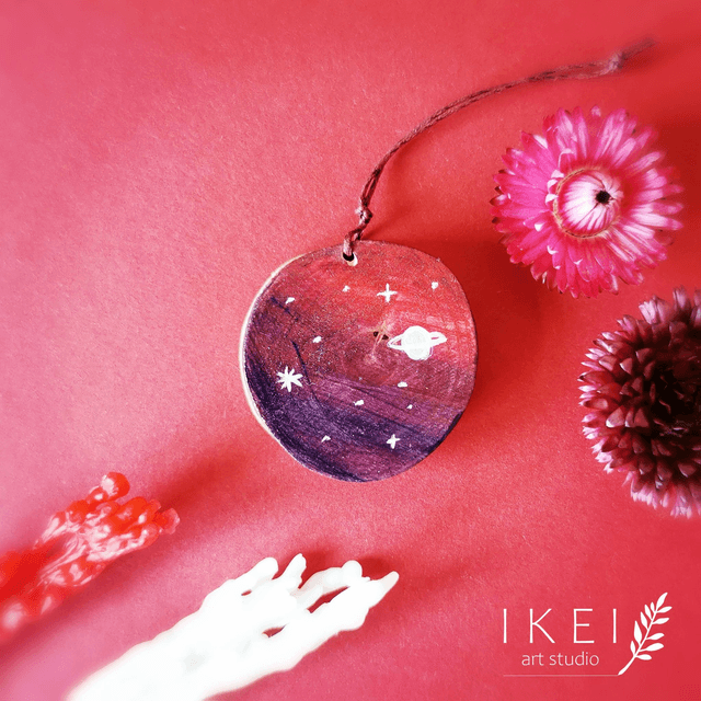 Galaxy charm Planet
