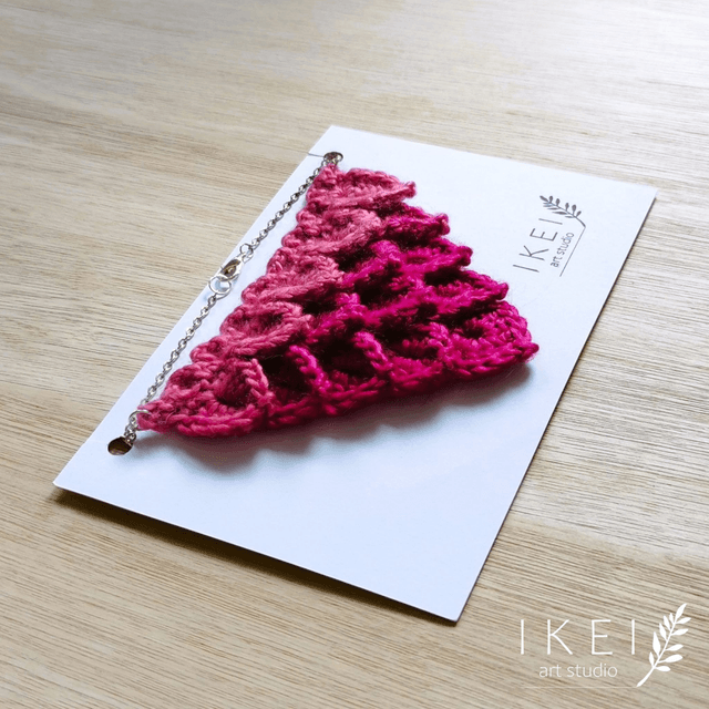 Mermaid necklace pink-magenta