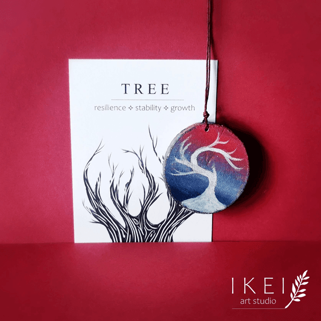Tree charm Curvy